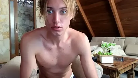 sashenkka — Stripchat stream photo (Apr 2026)