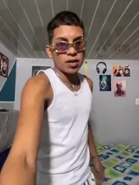 Mike_and_Rayan — Stripchat stream photo (Apr 2026)