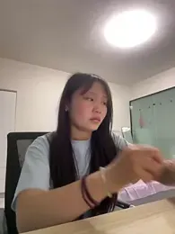 L7D8521 — Stripchat stream photo (Jun 2026)
