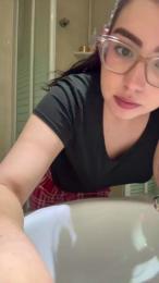 Monse9 — Cam4 stream photo (Apr 2026)