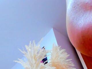 Tayler Swift — Flirt4free stream photo (Jan 2026)