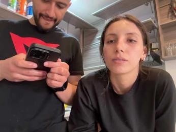 JustTheTwo — 在 bongacams 直播的网络摄像头模特