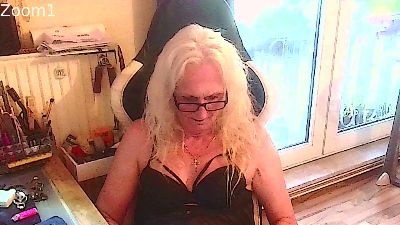 LolaRent66 — Cam4 stream photo (Aug 2025)
