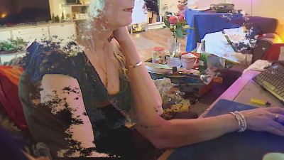 LolaRent66 — Cam4 stream photo (Dec 2025)