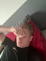 dirtyBent — 在 stripchat 直播的网络摄像头模特