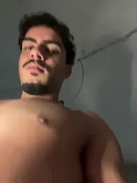 menoquarenta — 在 stripchat 直播的网络摄像头模特