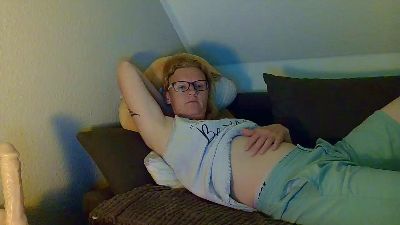 RoteZora85 — 在 cam4 直播的网络摄像头模特