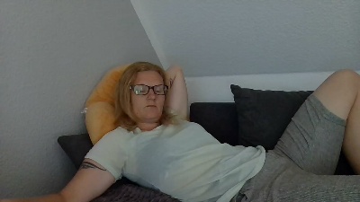 RoteZora85 — Cam4 stream photo (Jun 2026)