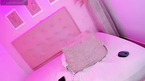 ANNIE_DOLCE_ — Stripchat stream photo (Sep 2026)