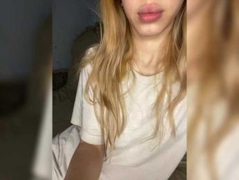 Slim_baby — 在 bongacams 直播的网络摄像头模特