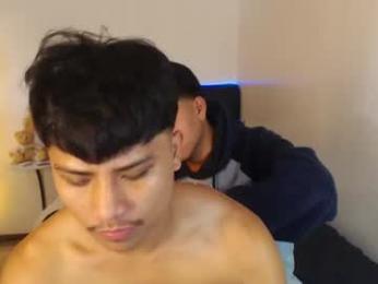 xtwinkmoreno — 在 chaturbate 直播的网络摄像头模特
