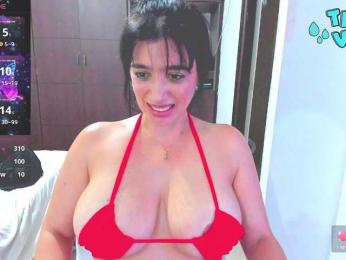 HUGETITS90XX — Bongacams stream photo (Jun 2025)