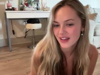 luvaimee — Chaturbate stream photo (Feb 2026)