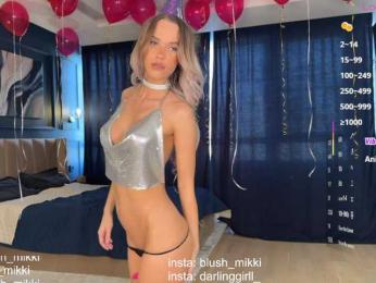 BlushMikki — 在 bongacams 直播的网络摄像头模特