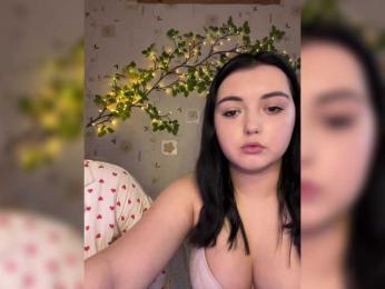 The-best-babies — 在 bongacams 直播的网络摄像头模特