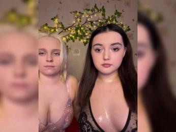 The-best-babies — 在 bongacams 直播的网络摄像头模特