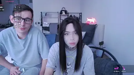 Tanya_M — 在 stripchat 直播的网络摄像头模特