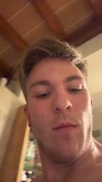 Alexbisex3040 — 在 cam4 直播的网络摄像头模特