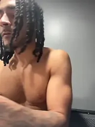 Mellyj053 — stripchat