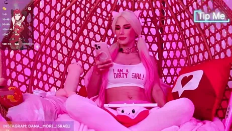 dana_more — Stripchat stream photo (Aug 2026)