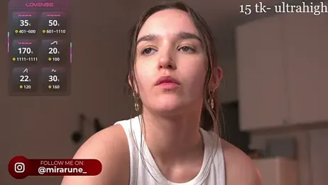 Mirarune — 在 stripchat 直播的网络摄像头模特