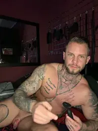 zickertdavid — 在 stripchat 直播的网络摄像头模特