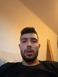 Z-man- — 在 stripchat 直播的网络摄像头模特