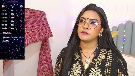 lakshmiraniii — 在 stripchat 直播的网络摄像头模特