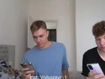 alexxx_d — 在 chaturbate 直播的网络摄像头模特