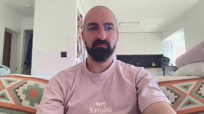 v1c70r1985 — 在 cam4 直播的网络摄像头模特