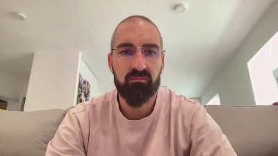 v1c70r1985 — 在 cam4 直播的网络摄像头模特