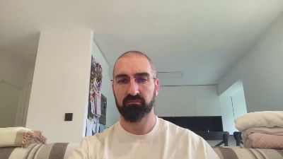 v1c70r1985 — 在 cam4 直播的网络摄像头模特