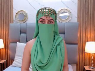 Aliah Manzur — 在 flirt4free 直播的网络摄像头模特