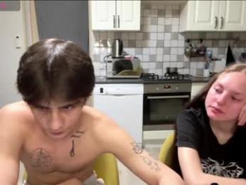 flowerscouple — Chaturbate stream photo (May 2026)