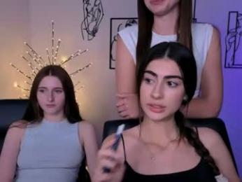 kaisy_star — 在 chaturbate 直播的网络摄像头模特