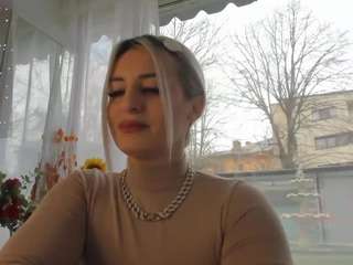 ella-vee — Camsoda stream photo (Mar 2026)