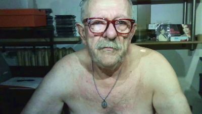 ribox — 在 cam4 直播的网络摄像头模特