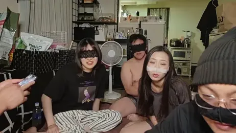 shun_ch — 在 stripchat 直播的网络摄像头模特