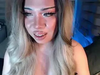 RebecaNextToYou — Stripchat stream photo (Dec 2025)