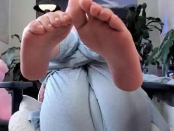 jhoanna_largo — Chaturbate stream photo (Mar 2026)