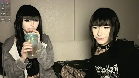 GraypacLive — 在 stripchat 直播的网络摄像头模特