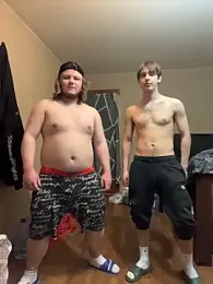 desiredude9 — 在 stripchat 直播的网络摄像头模特