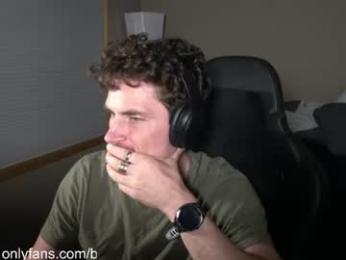 bluecoffee — 在 chaturbate 直播的网络摄像头模特