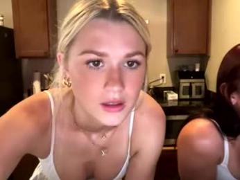 stella_rose20 — 在 chaturbate 直播的网络摄像头模特