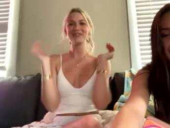 stella_rose20 — 在 chaturbate 直播的网络摄像头模特