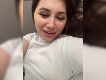 LeiaProseccina — 在 bongacams 直播的网络摄像头模特