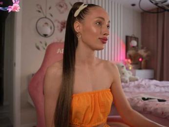 MilaLuxury — bongacams