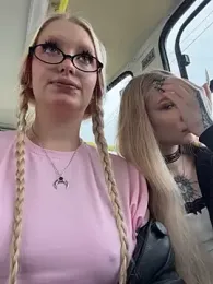 Elfi_InPublic — stripchat