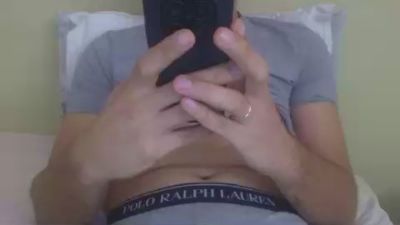 toyboy1993v — 在 cam4 直播的网络摄像头模特