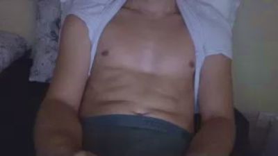 toyboy1993v — 在 cam4 直播的网络摄像头模特